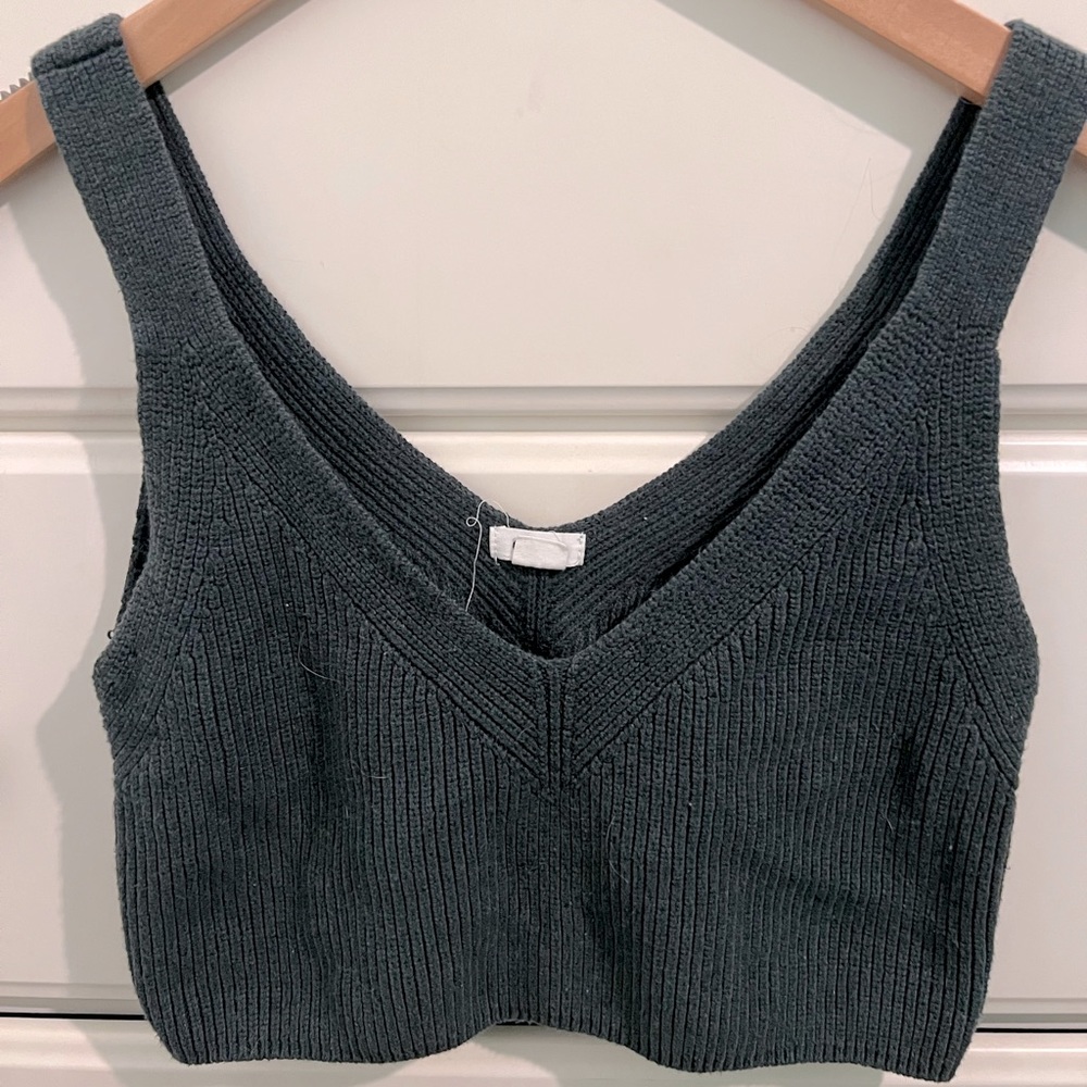GARAGE knitted crop top.